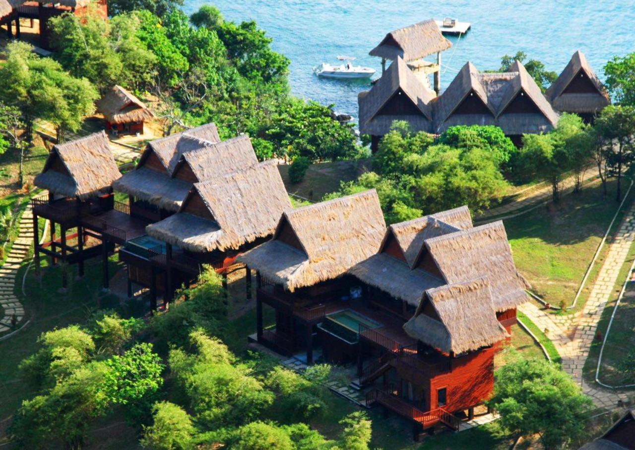 Resort Cauayan Island And 5*